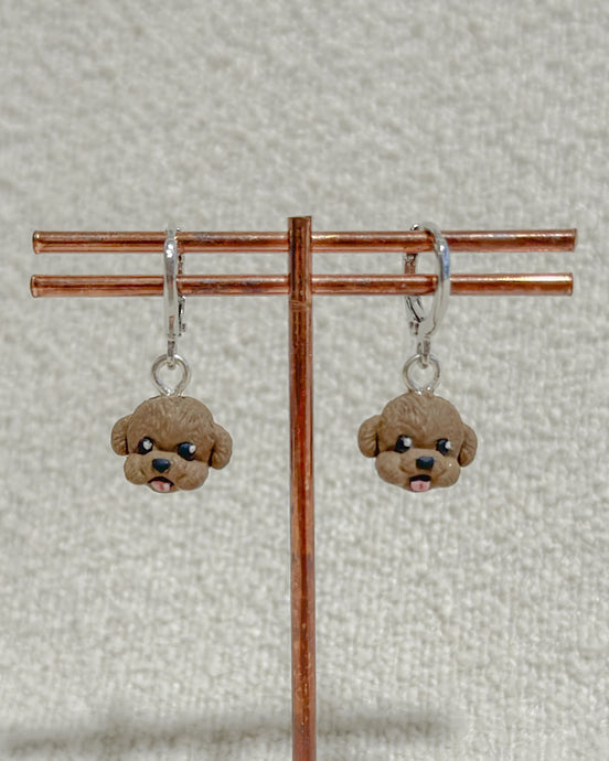 Doggo V2.0 - Chocolate Dog Dangle (Silver/Goldware)